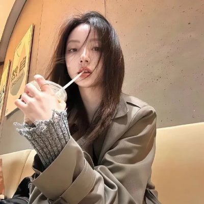 我们在黑夜中相拥